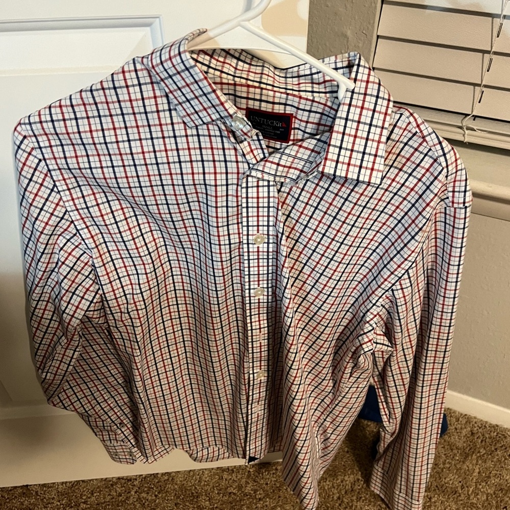 UNTUCKit polo